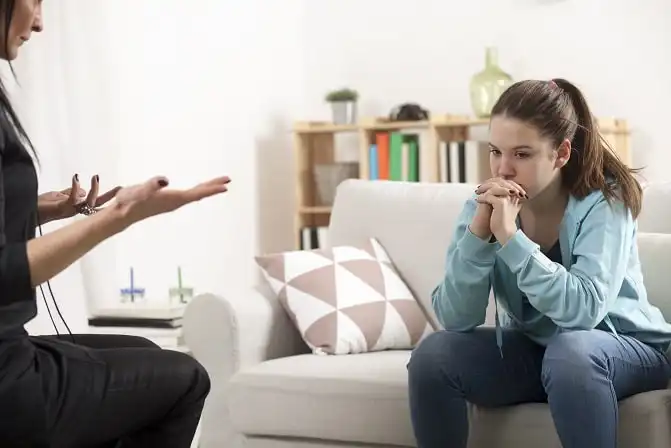 sesión psicológica con adolescentes