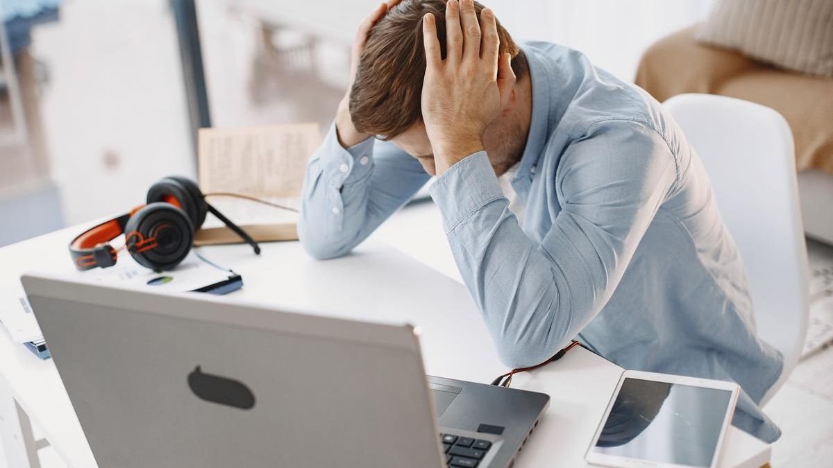 síntomas de estrés laboral en el cuerpo